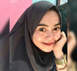 Lailatul Husna Mahasiswa Sukses Berbisnis Fashion