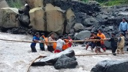 Penemuan Mayat di Jembatan Sungai Sriti Pronojiwo Lumajang Diduga Bunuh Diri