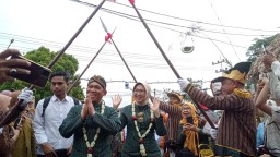 Bupati Serta Wabup Buka Event  Loemadjang Mbiyen di Djatiroto