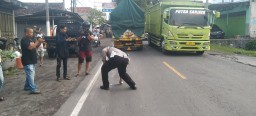 Truk Tronton Tabrak Sepeda Motor Hingga Meninggal Dunia di Jalan Labruk Lumajang