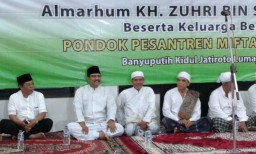 Ribuan Santri dan Alumni Hadiri Haul KH. Zuhri bin Sirojuddin Miftahul Ulum Bakid