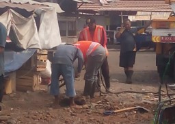 Respon Cepat, Jalan Lingkar Belakang Pasar Pasirian Diperbaiki