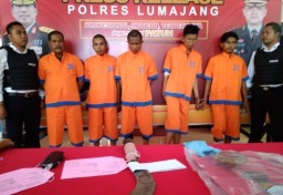 Polres Lumajang Rilis 5 Kawanan Begal Sadis yang Bacok Korbannya Saat Beraksi