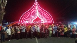 Jembatan "Masjid Agung" Warna-Warni Lumajang Diresmikan Bupati As'at