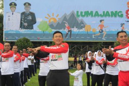 AKBP Adewira Ikut Menggelorakan Hidup Sehat di Alun-alun Lumajang