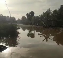 Akibat Hujan Deras Kamar Kajang Lumajang Kebanjiran