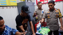 Polisi Sita Ratusan Miras Dari Toko Sembako Warga Jatiroto