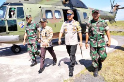 Kapolres Lumajang Kagum Kawasan Latihan Perang TNI di Pantai Selatan