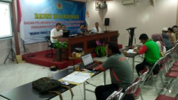 Ketua KONI Lumajang Kumpulkan Tim Monev Cabor ke PORPROV