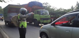 Ini Penyebab Macet Lumajang-Probolinggo Malam Hingga Pagi Hari