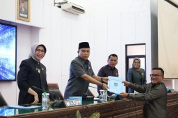 DPRD Lumajang Gelar Paripurna II Dengan Tiga Agenda