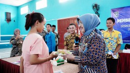 Ibu Hamil dan Balita di Tempursari Lumajang Dapat Makanan Tambahan