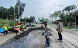 Ini Ruas Jalan di Lumajang Dikebut Perbaikan Selesai Sebelum Lebaran