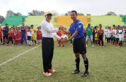 Pj Sekda Buka Turnamen Sepak Bola Piala Bupati Lumajang se Jawa-Bali U-12