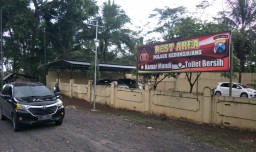 Jalur Macet, Kapolres Lumajang Dirikan Rest Area Polsek Kedungjajang