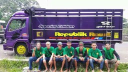 Yuk Intip Uniknya Arti dari Komunitas Truk RR, Gak Panen Gak Balap