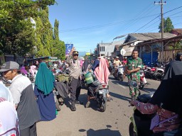 Pasar Randuagung Ramai, Tim Gabungan Atur Lalin Lintas