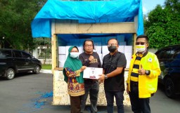 Relawan Airlangga Salurkan Satu Truk Bantuan Erupsi Semeru Lumajang