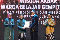 Program Gempita Desa Lumajang Sukses Mewisuda 2 Ribu Siswa Kejar Paket