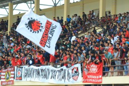 Hujan Gol Dilaga Semeru FC Hadirkan Suara Gemuruh Ribuan Supporter