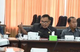 Banggar DPRD Lumajang Perjuangkan Perbaikan Jalan Pasrujambe-Senduro