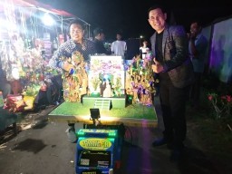 Wow..! KAMSA, Meriahnya Miniatur Truck Cantik Malam Tahun Baru 2019