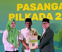 Cak Thoriq-Ning Fika Terima Rekom PKB Maju Pilkada Lumajang