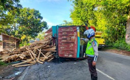 Ini Penyebab Kemacetan Jalur Lumajang-Probolinggo