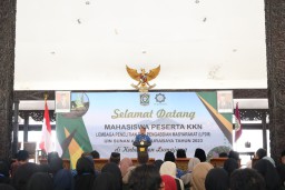 Bupati Lumajang Terima Ratusan Mahasiswa KKN UINSA Surabaya