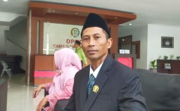 Raih 83 Suara, Usman Dilantik Jadi PAW DPRD Lumajang