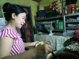 Murah dan Nikmatnya Masakan Warung Gembreng Tante Tuplik