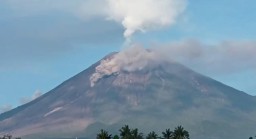 Gunung Semeru Masih Alami Letusan Serta Guguran