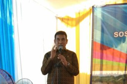 Drs. Ayub Khan Anggota DPR RI Tutup Sosialisasi Kampung KB di Desa Wotgalih