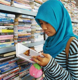 Buku Nonfiksi di Perpusda Lumajang Diminati Pengunjung