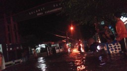 Malam Ini Tiga Desa di Lumajang Dikepung Banjir