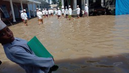 Banjir Ganggu Aktifitas Belajar Santri Miftahul Ulum Bakid Lumajang