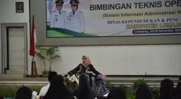 Bimtek SIAK, Bunda Indah Tegaskan ASN Adalah Pelayan Rakyat Lumajang