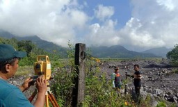 Jembatan Layang Bondeli Lumajang Dibangun Diatas Aliran Lahar Semeru