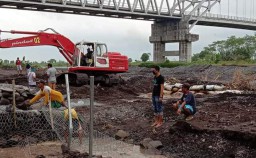 Bronjong Irigasi Pertanian di Pandanarum Lumajang Mulai Dibangun