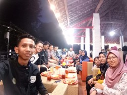 Jelang Lebaran Rumah Makan Masih  Dipadati Pengunjung untuk Bukber