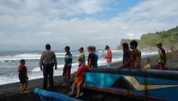 Pantai Dampar Lumajang Telan Korban 1 Orang Nelayan