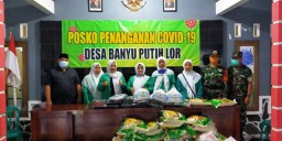 Fatayat NU Lumajang Berikan Sembako 2 Desa Terdampak Covid 19