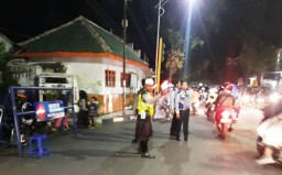 Satlantas Polres Amankan Kemeriahan Festival Musik Patrol Masjid Agung Lumajang