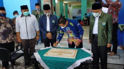 Gedung Megah Graha Pergerakan IKA PMII Lumajang Diresmikan