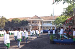 Tak Ada Imtihan, Santri Miftahul Ulum Bakid Lumajang Libur Lebih Awal