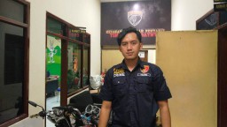 Undercover Buy Ipda Fahri, Polisi Ganteng Ungkap Jual Beli Motor Bodong