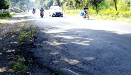 Jelang Mudik 2017, Jalur Nasional di Lumajang Masih Banyak Rusak