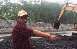 Ketua Perindo Sebut Inisial R Adalah Bos Stocpile Pasir Lumajang