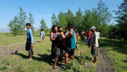 Cari Eceng Gondok, Dua Warga Wotgalih Tenggelam di Muara Sungai