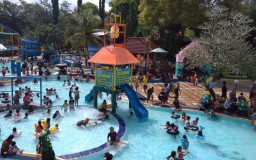 Water Park KWT Masih Jadi Pilihan Berlibur Keluarga Saat Lebaran